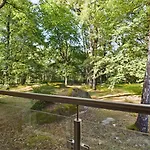 Familly Dabrowka - Przy Parku, Prywatny Parking, Sauna, Ogod - By Spaceapart *