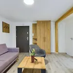 Familly Dabrowka - Przy Parku, Prywatny Parking, Sauna, Ogod - By Spaceapart