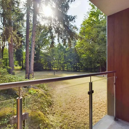 Appartamento Familly Dabrowka - Przy Parku, Prywatny Parking, Sauna, Ogod - By Spaceapart Jelenia Góra