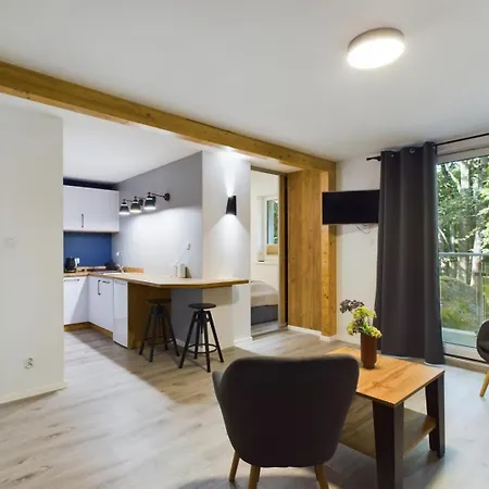 Familly Dabrowka - Przy Parku, Prywatny Parking, Sauna, Ogod - By Spaceapart * Jelenia Góra