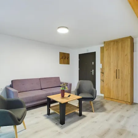 아파트 Familly Dabrowka - Przy Parku, Prywatny Parking, Sauna, Ogod - By Spaceapart