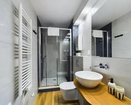 Appartamento Familly Dabrowka - Przy Parku, Prywatny Parking, Sauna, Ogod - By Spaceapart