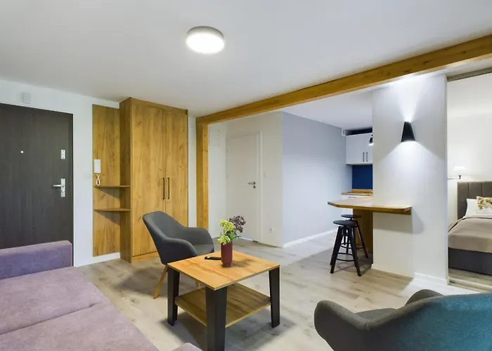 Familly Dabrowka - Przy Parku, Prywatny Parking, Sauna, Ogod - By Spaceapart * Jelení Hora