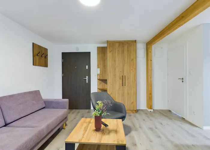 Apartmán Familly Dabrowka - Przy Parku, Prywatny Parking, Sauna, Ogod - By Spaceapart Jelení Hora