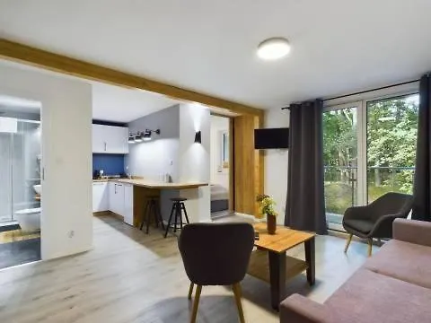 Familly Dabrowka - Przy Parku, Prywatny Parking, Sauna, Ogod - By Spaceapart *