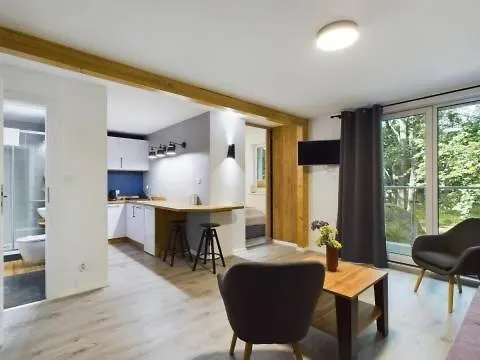 Familly Dabrowka - Przy Parku, Prywatny Parking, Sauna, Ogod - By Spaceapart *